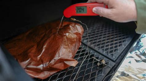 Butcher paper bbq - Jeremy Yoder of Mad Scientist BBQ was there to document the cooking process and film the tasting in order to compare the foil-boat method to the more-common butcher-paper wrap and the Goldee’s ...